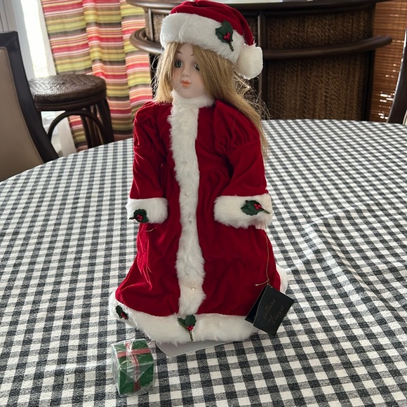 House of Lloyd Other - Christmas Doll